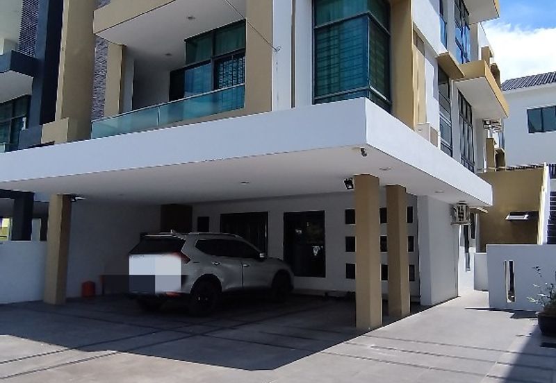 Taman Lapangan Hartamas Botani