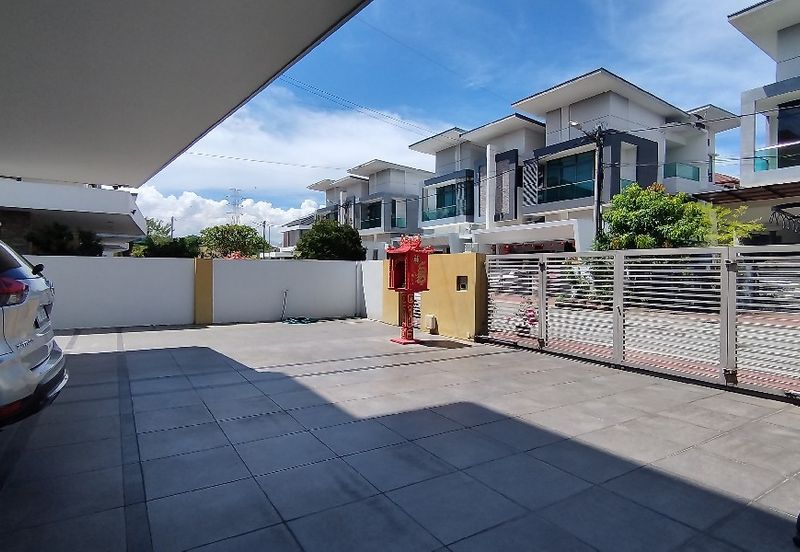 Taman Lapangan Hartamas Botani