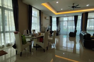 Taman Lapangan Hartamas Botani