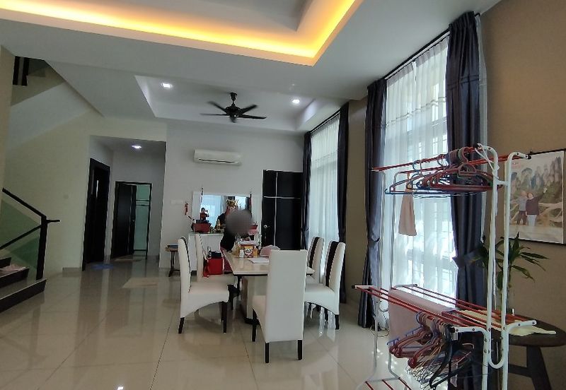 Taman Lapangan Hartamas Botani