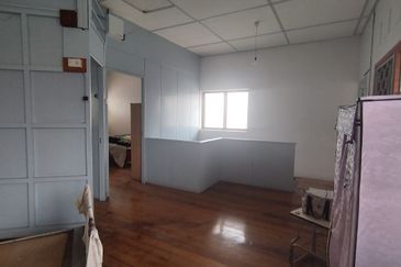 PASIR PUTEH/PENGKALAN