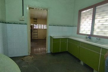 PASIR PUTEH/PENGKALAN