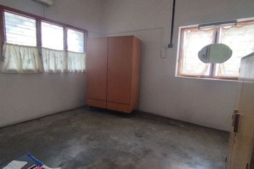 PASIR PUTEH/PENGKALAN