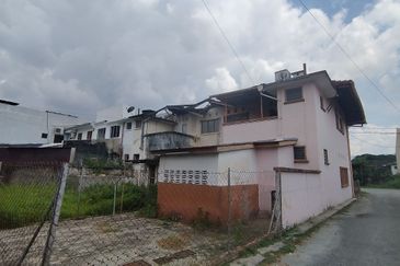 PASIR PUTEH/PENGKALAN