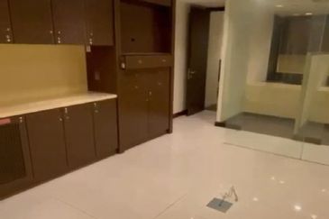 PUSAT KOMERSIAL PUNCAK TAIPING