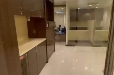 PUSAT KOMERSIAL PUNCAK TAIPING