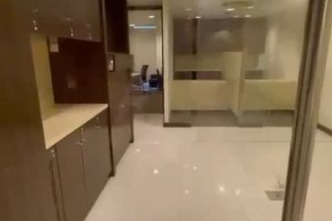 PUSAT KOMERSIAL PUNCAK TAIPING