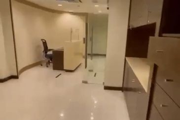 PUSAT KOMERSIAL PUNCAK TAIPING