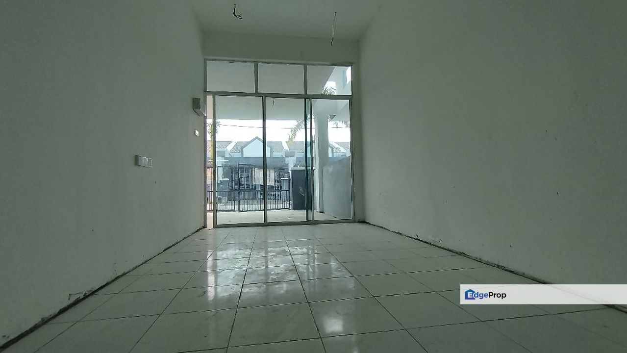 Tambun Newly Never Occupied Single Storey Terrace House For Sale, Perak, Kinta