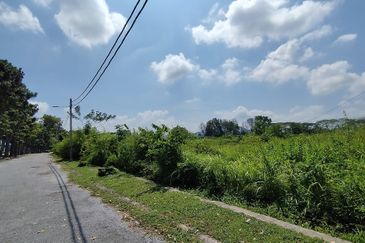 Jalan Pasir Puteh, Station 18