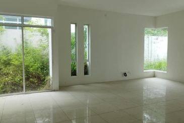 TAMAN SILIBIN SAUJANA (HILLVIEW RESIDENCE)