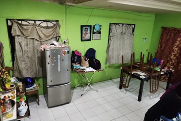 TAMAN CHEMOR INDAH (SEBELUM PEKAN)