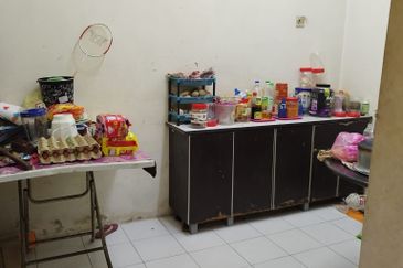 TAMAN CHEMOR INDAH (SEBELUM PEKAN)