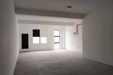 Jalan Pasir Puteh, Station 18