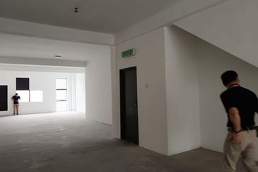 Jalan Pasir Puteh, Station 18