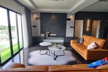 Manhattan Condominium