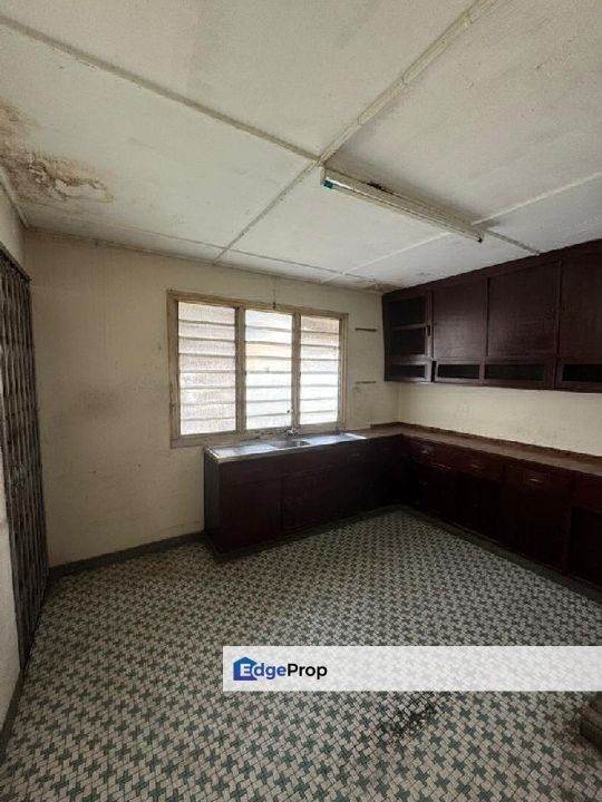 Mansion Park Taman Victoria Ipoh Freehold Bangalow, Perak, Ipoh