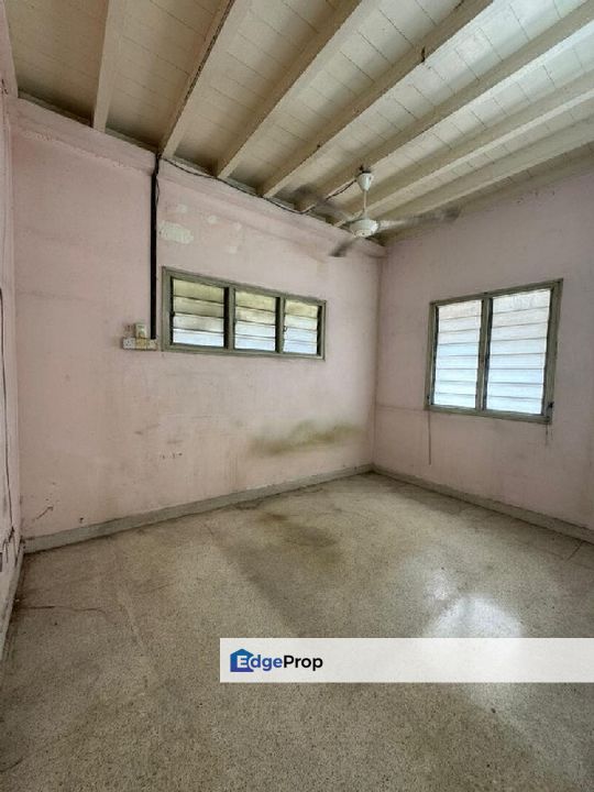 Mansion Park Taman Victoria Ipoh Freehold Bangalow, Perak, Ipoh