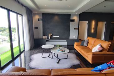 TAMAN PENGKALAN PUTRI (MANHATTAN AVENUE)