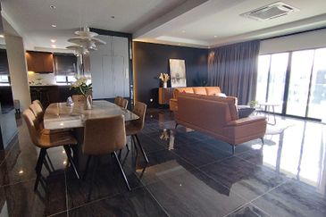 TAMAN PENGKALAN PUTRI (MANHATTAN AVENUE)