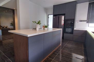 TAMAN PENGKALAN PUTRI (MANHATTAN AVENUE)