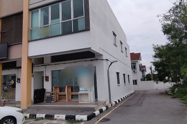 Jalan Pasir Puteh, Station 18