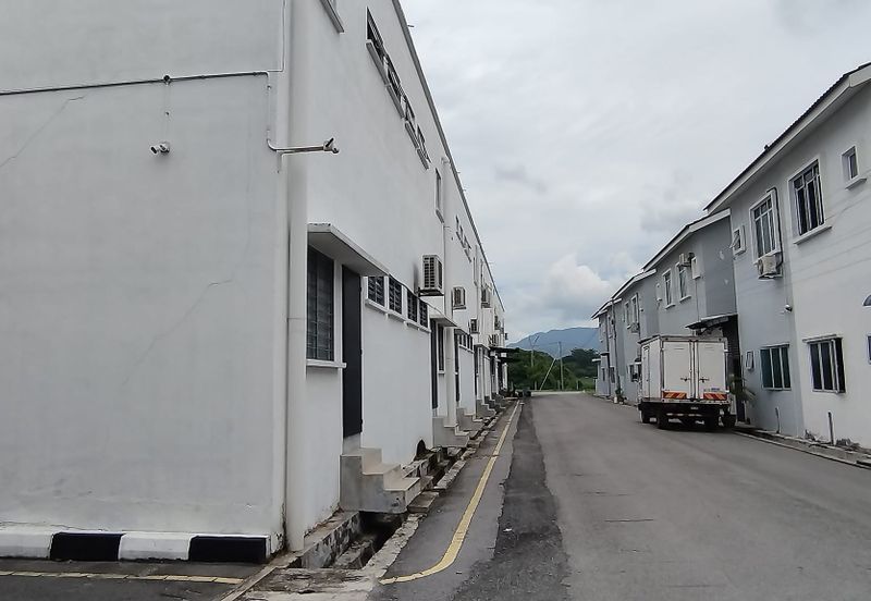 Jalan Pasir Puteh, Station 18