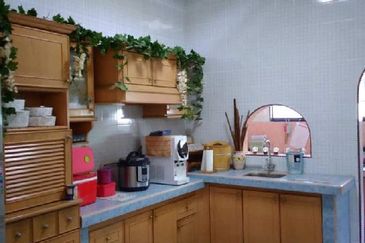 RUMAH PANGSA MENGLEMBU