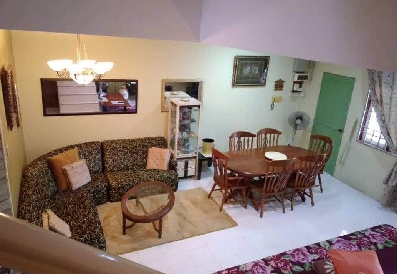 RUMAH PANGSA MENGLEMBU