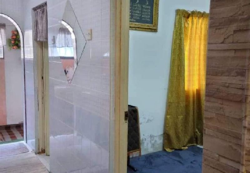 RUMAH PANGSA MENGLEMBU