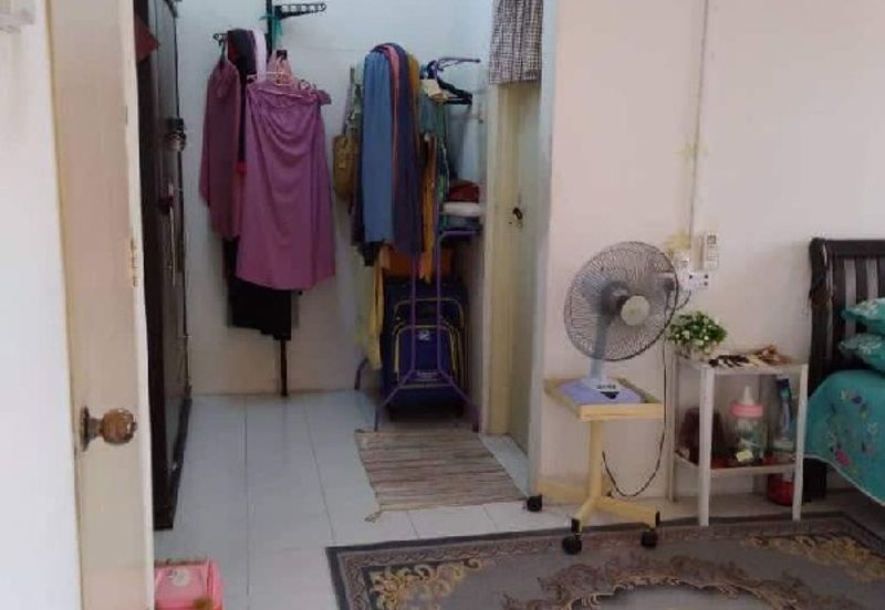 RUMAH PANGSA MENGLEMBU