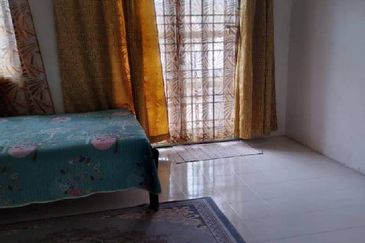 RUMAH PANGSA MENGLEMBU