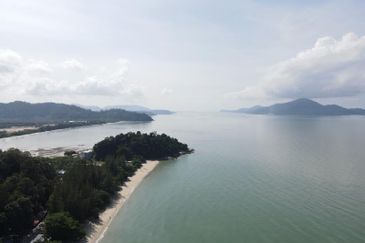 Lumut Port