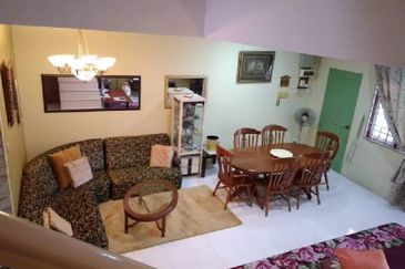 RUMAH PANGSA MENGLEMBU