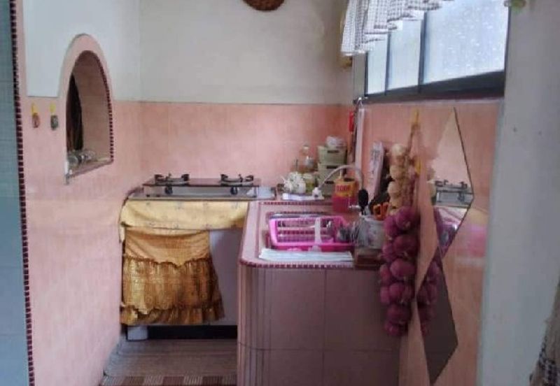 RUMAH PANGSA MENGLEMBU