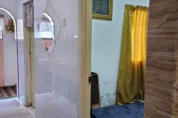 RUMAH PANGSA MENGLEMBU