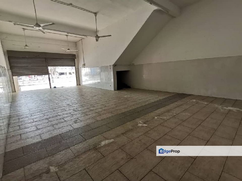 Menglembu Double Storey Shop Lot For Sale, Perak, Menglembu