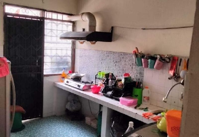 TAMAN MEWAH, BERCHAM