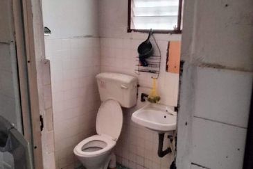 TAMAN MEWAH, BERCHAM