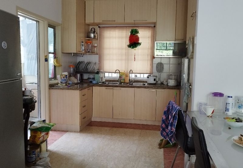 KONDOMINIUM DAMAIPURI