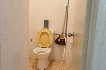 KONDOMINIUM DAMAIPURI