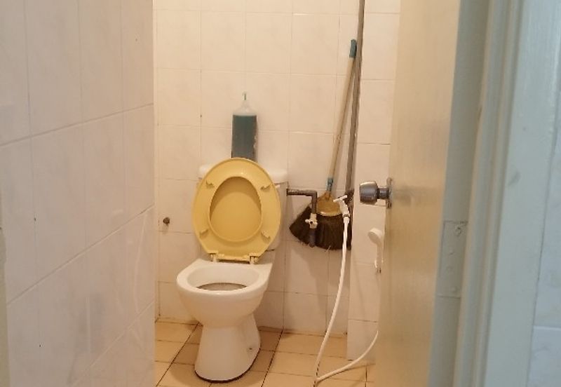 KONDOMINIUM DAMAIPURI