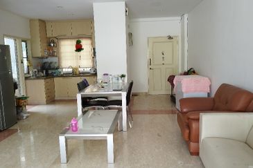 KONDOMINIUM DAMAIPURI