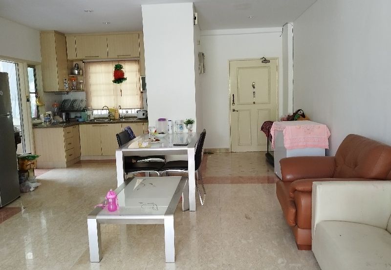 KONDOMINIUM DAMAIPURI