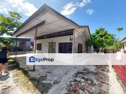 Kampar Wah Loong Residential Land with Single Storey Bungalow for sale, Perak, Kampar