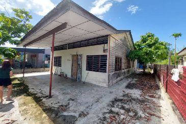 KAMPUNG BARU WAH LOONG