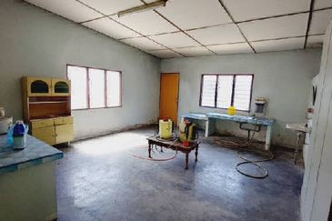 KAMPUNG BARU WAH LOONG