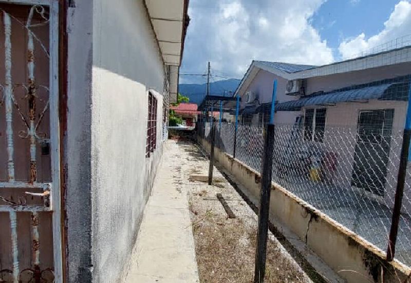 KAMPUNG BARU WAH LOONG