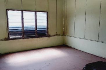 KAMPUNG BARU WAH LOONG