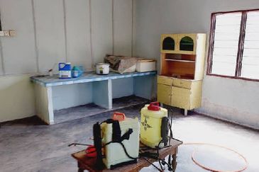 KAMPUNG BARU WAH LOONG